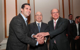 Sistema Fecom&eacute;rcio RJ d&aacute; posse &agrave; Diretoria da Federa&ccedil;&atilde;o e aos Conselhos do Sesc RJ e Senac RJ
