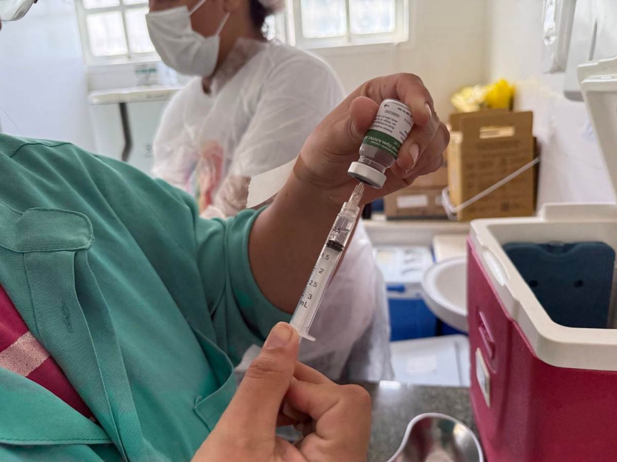 Saquarema amplia vacina&ccedil;&atilde;o contra gripe para pessoas de 6 meses em diante