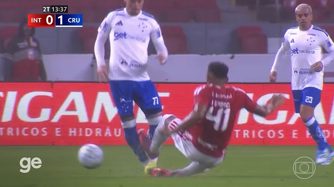 Gabriel Pec sofre fratura na t&iacute;bia e passar&aacute; por cirurgia