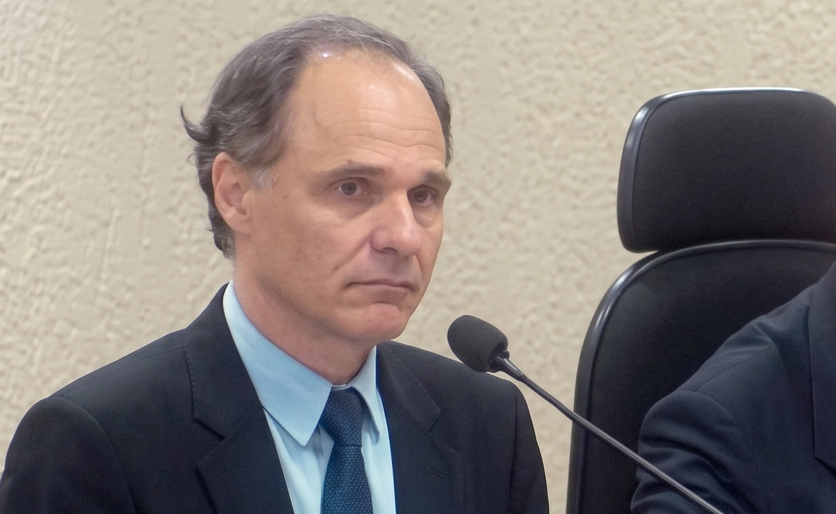 Justi&ccedil;a encerra processos contra Daniel Dantas