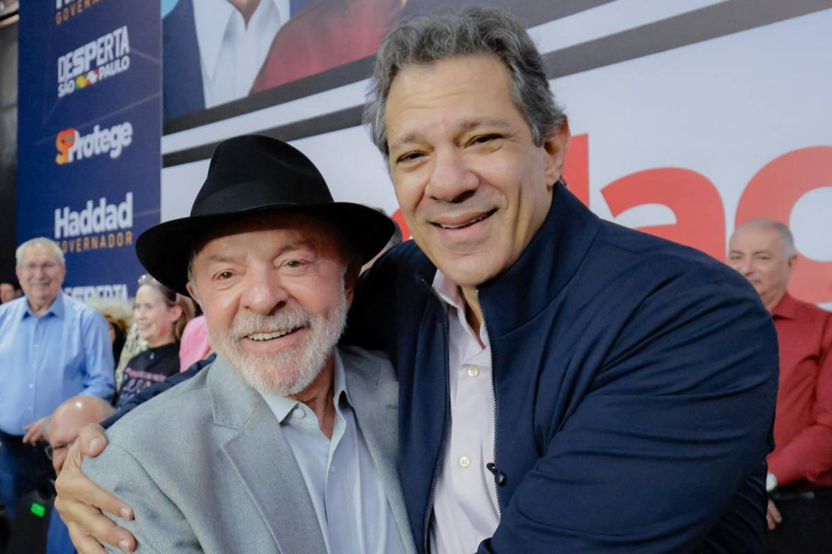 Com Lula, PT lan&ccedil;a candidatura de Haddad ao governo de S&atilde;o Paulo