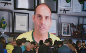 Eduardo Bolsonaro desiste de ser suplente em chapa para o Senado