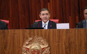 Colegas de Corte cobrar&atilde;o coer&ecirc;ncia de Nunes Marques