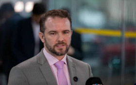 Empresa que financiou "Dark Horse" recebeu dinheiro do crime organizado, diz Durigan