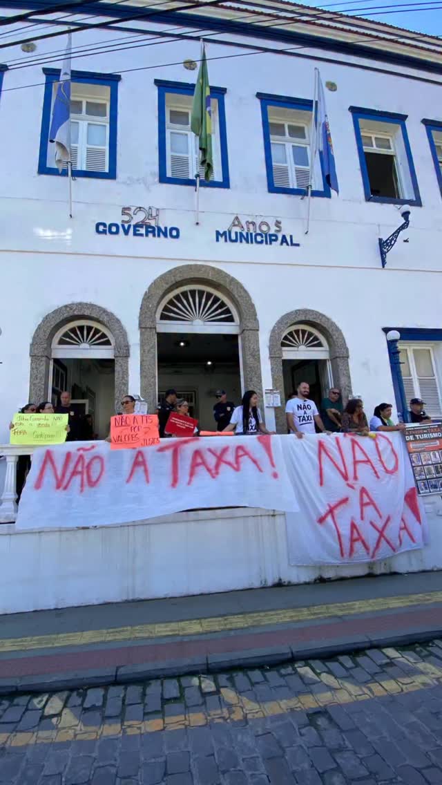 Novo ato em Angra dos Reis questiona taxa de turismo