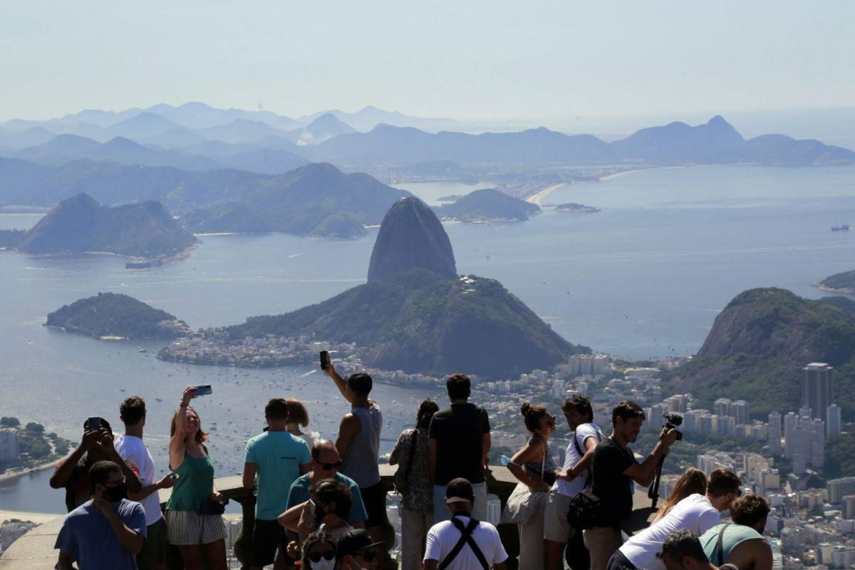 Turismo injeta R$ 17,2 bilh&otilde;es na economia do munic&iacute;pio em 2026
