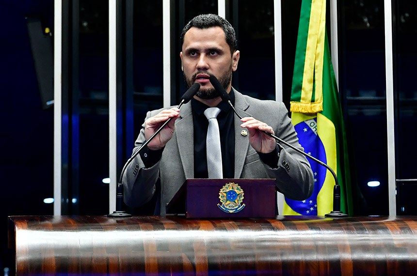 Fim da indefini&ccedil;&atilde;o: Cleitinho n&atilde;o ser&aacute; candidato ao governo mineiro