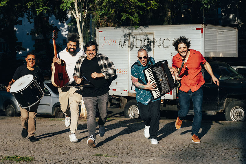 Forr&oacute; da G&aacute;vea mostra can&ccedil;&otilde;es de seu 1&ordm; disco