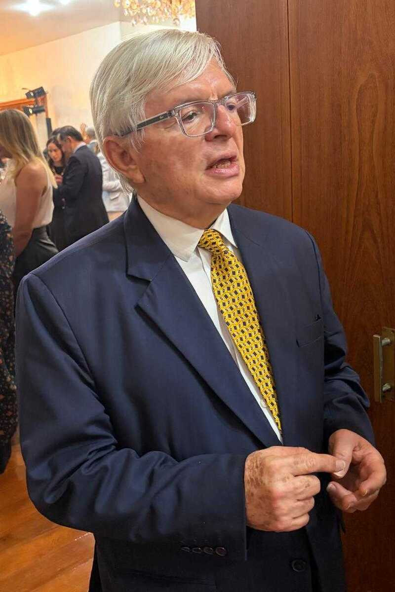 O ministro Herman Benjamin, presidente do STJ, prestigiou o evento em um de seus últimos compromissos à frente do tribunal