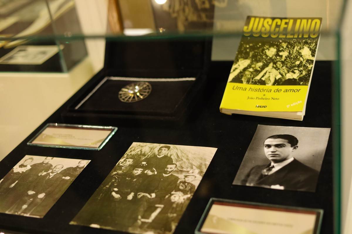 BRASILIANAS | Exposi&ccedil;&atilde;o no Tribunal de Justi&ccedil;a do DF revisita cartas e documentos de JK nos 50 anos de sua morte