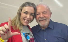Lula nega rela&ccedil;&atilde;o com Roberta Luchsinger ap&oacute;s fotos juntos