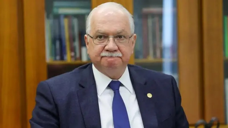 Flavio Dino obriga Edson Fachin a se mexer