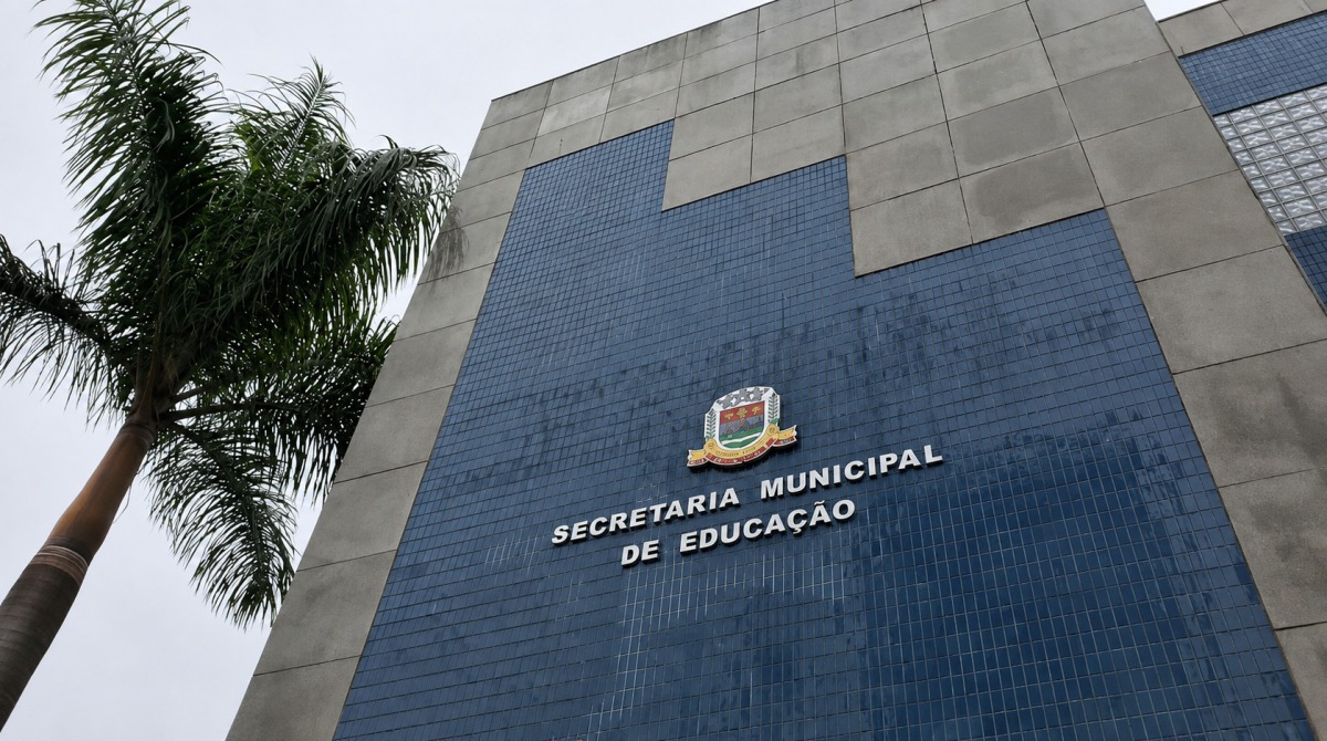Ex‑secret&aacute;ria de Educa&ccedil;&atilde;o de Ter&ecirc; tem multa quitada com o TCE