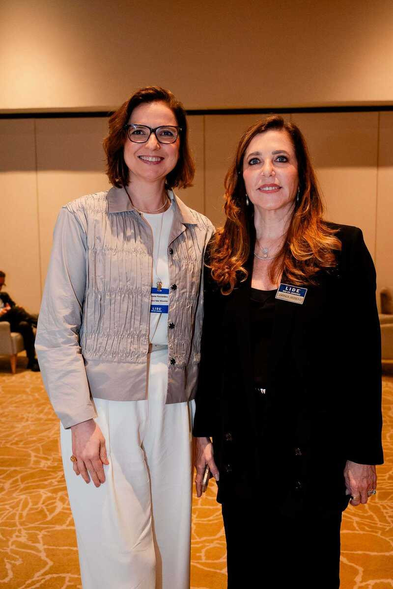 Daniela Fernandes e a anfitriã Andreia Repsold, presidente do LIDE Rio de Janeiro