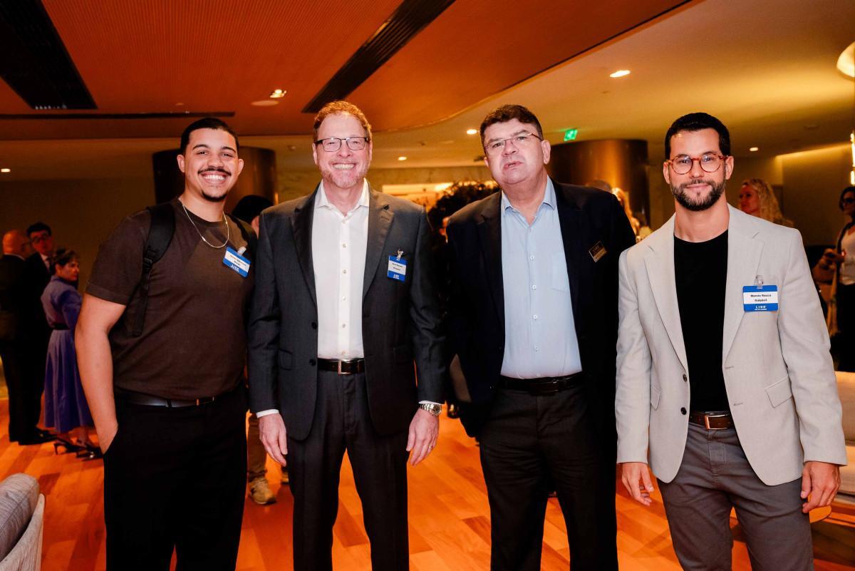 Victor Albuquerque, Marcel Wajnsztok, Bruno Mondin e Marcio Racca durante o evento no Fairmont