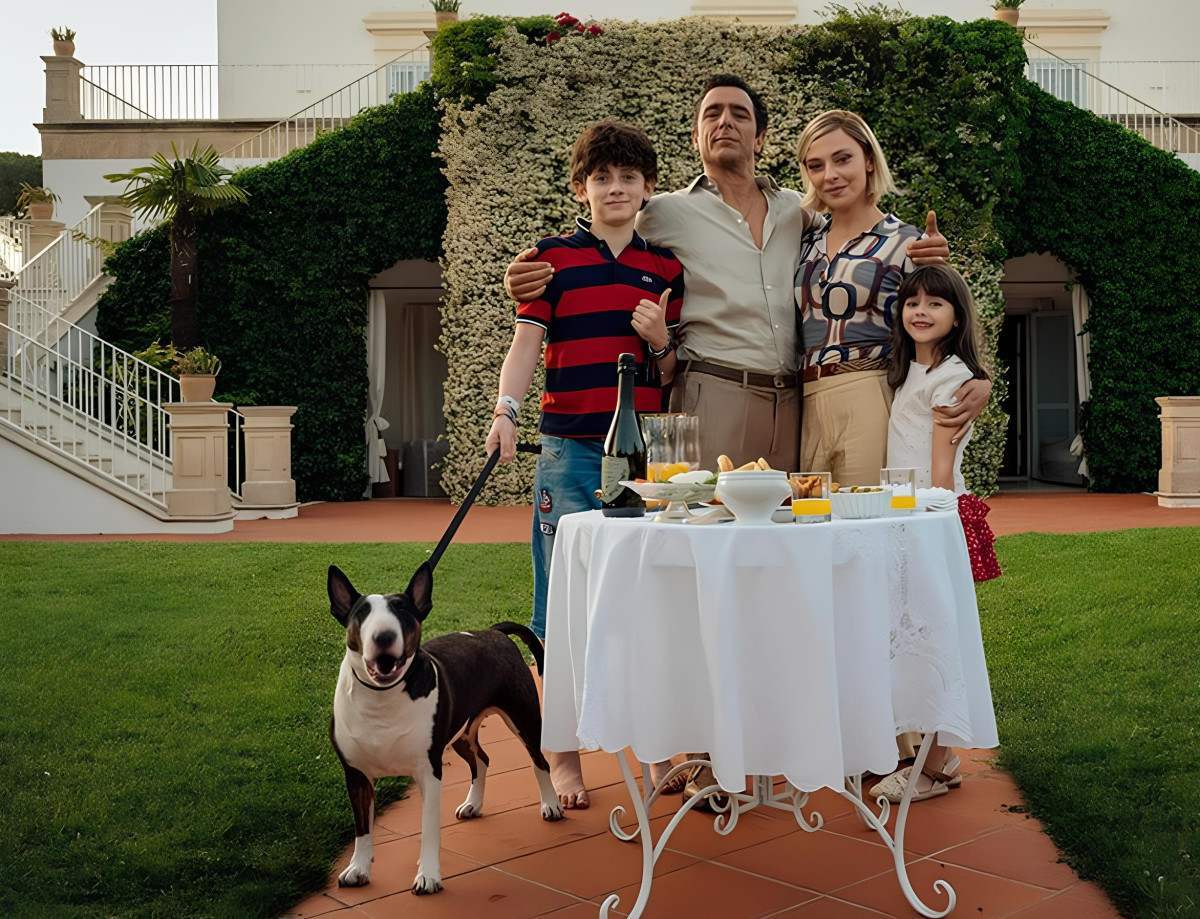 Lestranea, de Paolo Strippoli, ganha as telas do Lido nesta terça-feira (8)