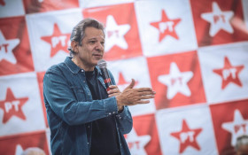 Haddad pede retirada de v&iacute;deos de Tarc&iacute;sio usando &aacute;reas e bens p&uacute;blicos