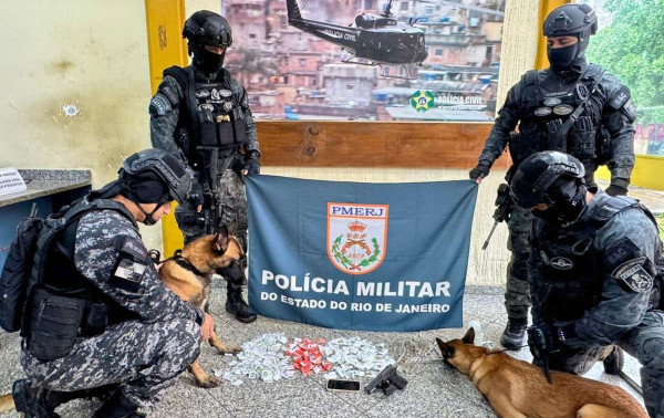 Batalh&atilde;o de A&ccedil;&otilde;es com C&atilde;es sediado em Volta Redonda apreendeu 37 kg de drogas