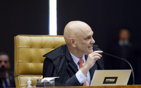 Deputados europeus pedem an&aacute;lise de san&ccedil;&otilde;es contra Moraes e monitoramento das elei&ccedil;&otilde;es