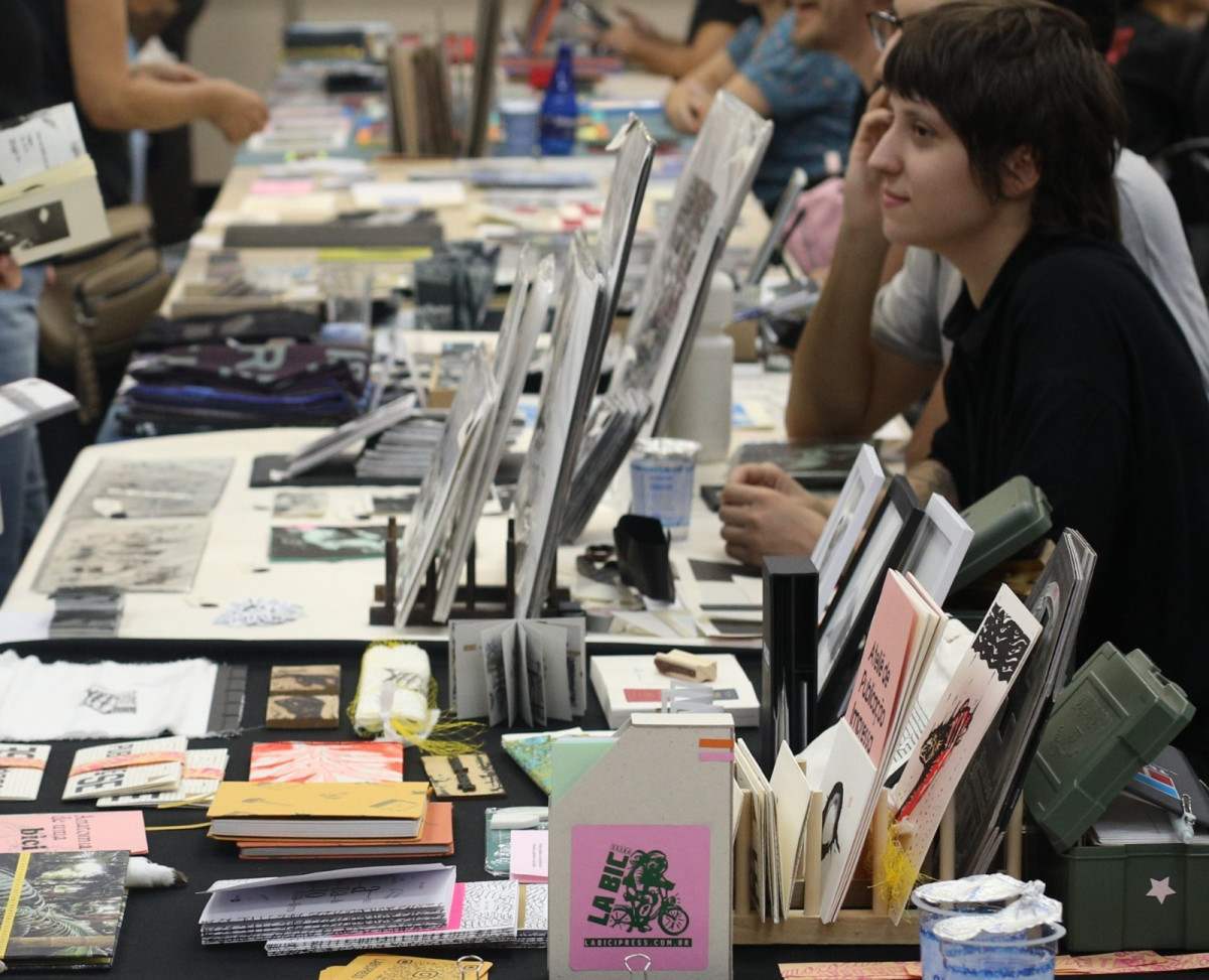 Feira [SUB] de arte impressa e publica&ccedil;&otilde;es
