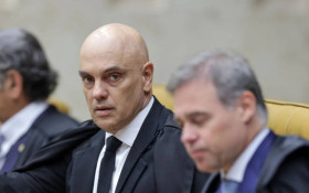 Moraes acusa Mendon&ccedil;a de selecionar documentos ao liberar sigilos