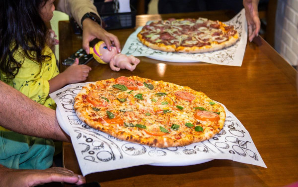 Hummm! Pizzas acelera expans&atilde;o e escolhe Guaratiba para sua 34&ordf; loja