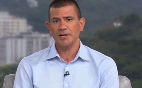 Na TV Globo, Ruas diz que acabar&aacute; com a aprova&ccedil;&atilde;o autom&aacute;tica nas escolas
