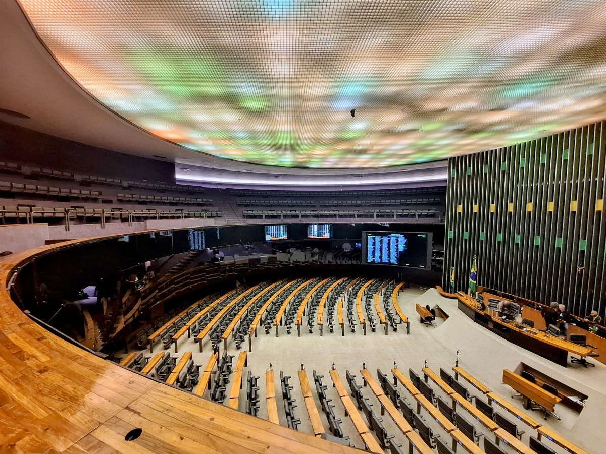 PL elege 121 deputados e ter&aacute; maior bancada da C&acirc;mara desde a Constitui&ccedil;&atilde;o de 1988