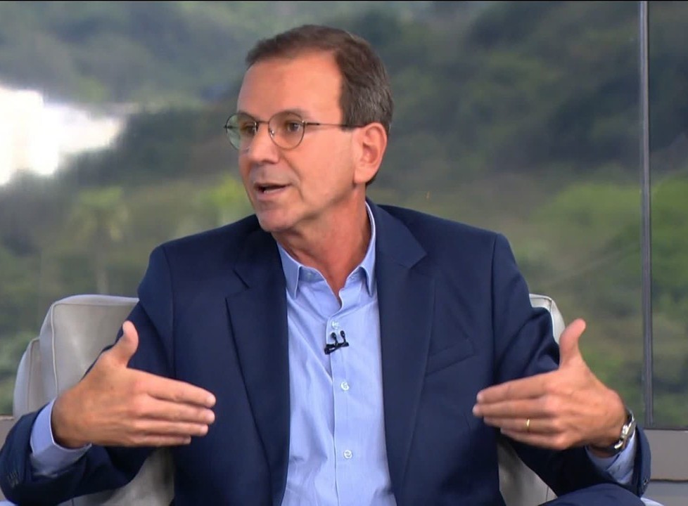 Na TV Globo, Paes fala em criar sistema &uacute;nico de seguran&ccedil;a p&uacute;blica