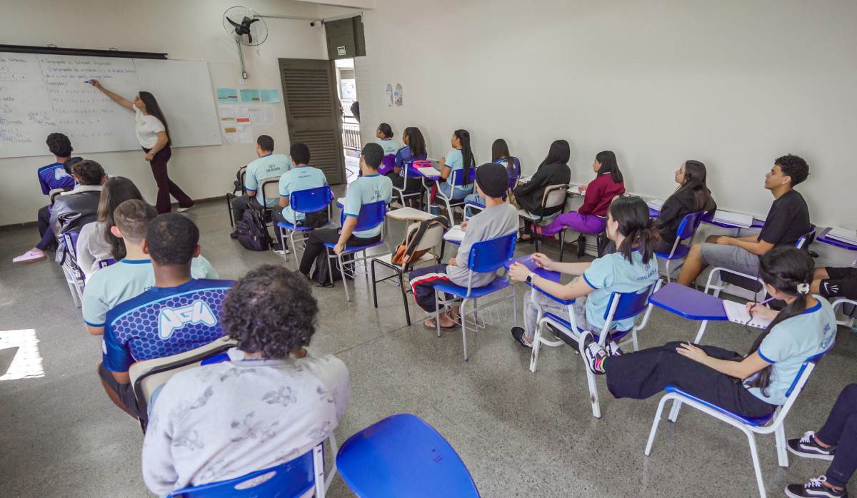 N&uacute;mero de professores jovens cai 31%