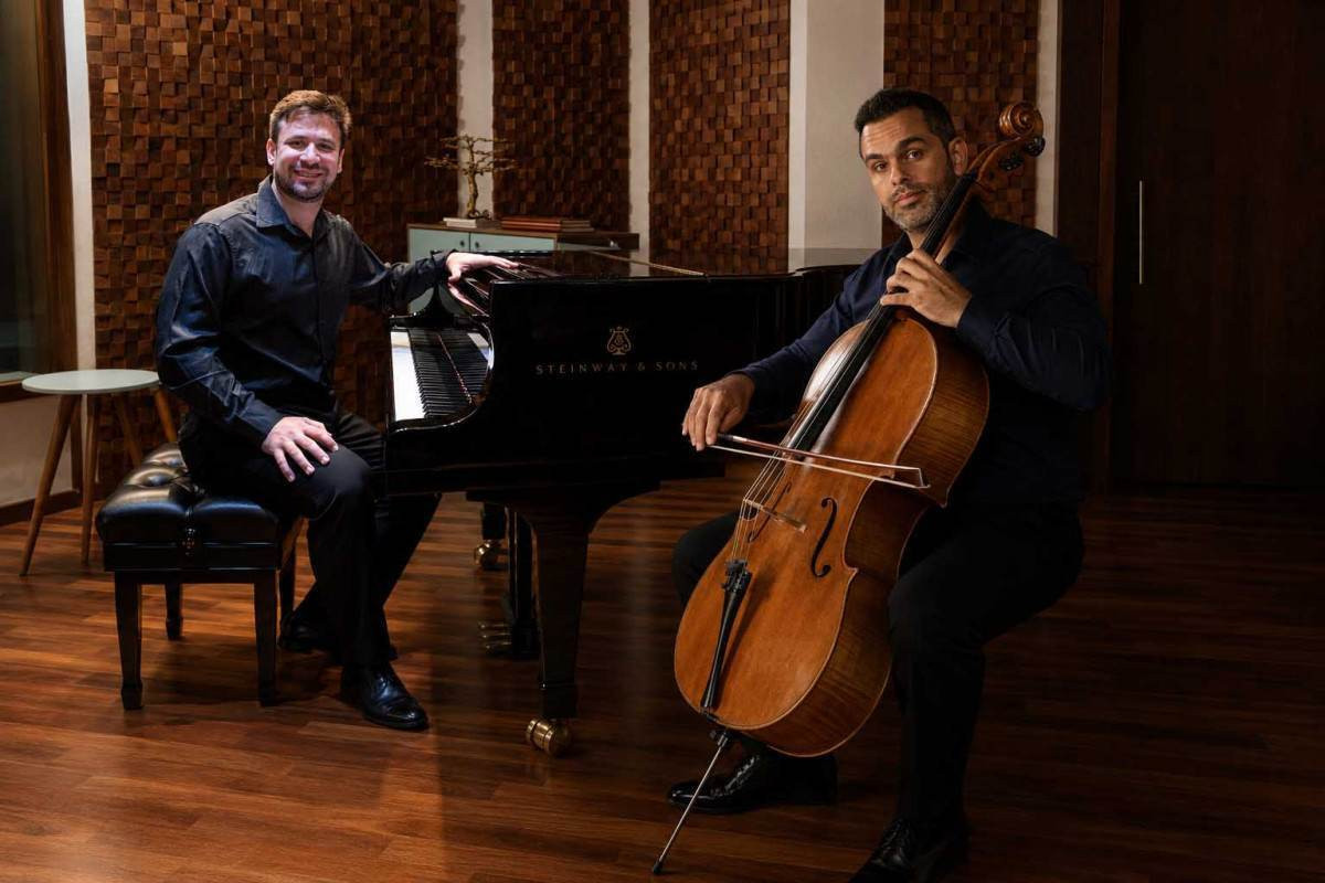 Violoncelo e piano em rico di&aacute;logo musical