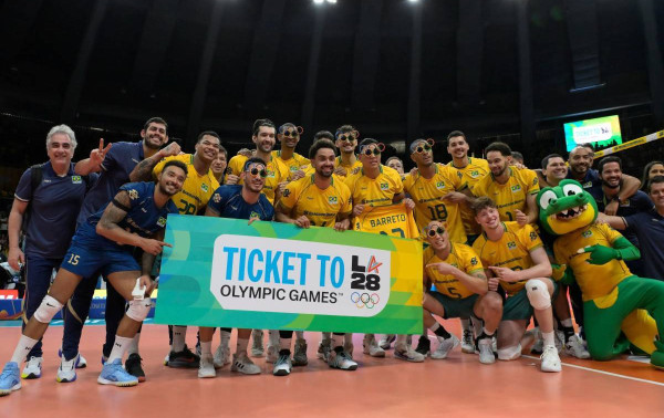 Sele&ccedil;&atilde;o brasileira masculina de v&ocirc;lei &eacute; campe&atilde; sul‑americana no Rio