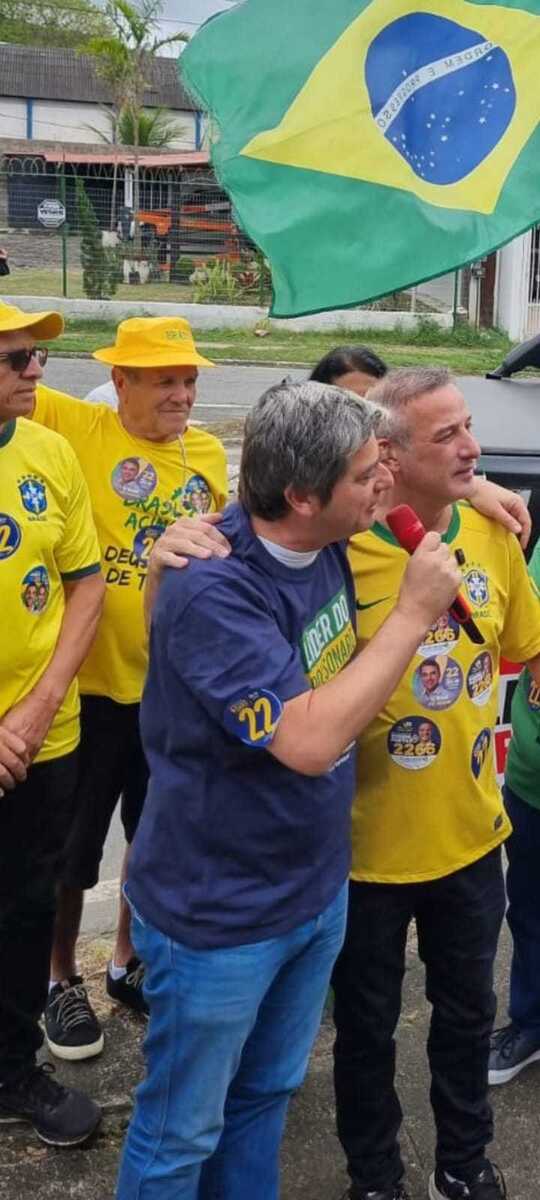 Rodrigo Furtado e Portinho frisam parceria durante carreata em VR