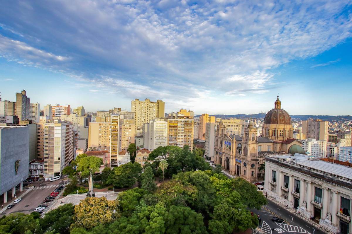 Porto Alegre inicia semana com instabilidade e deve esquentar a partir de quinta