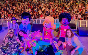 Tr&ecirc;s Palavrinhas e Sarah Beatriz marcam encerramento da Angra Expo