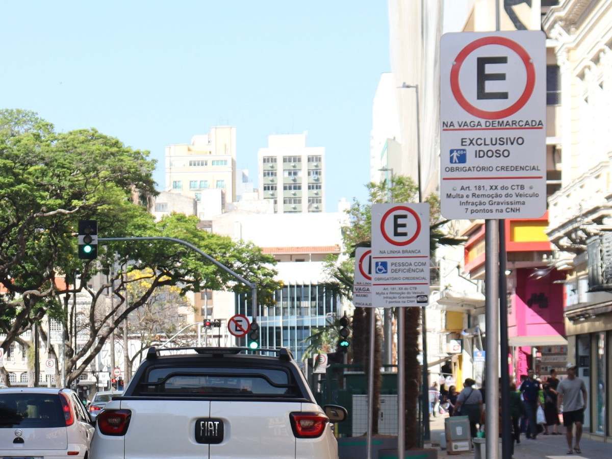 Desrespeito &agrave;s vagas de PCD&rsquo;s e idosos gerou quase 1,8 mil infra&ccedil;&otilde;es em 2026