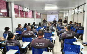 Forma&ccedil;&atilde;o para servidores de 138 pres&iacute;dios em Universidades