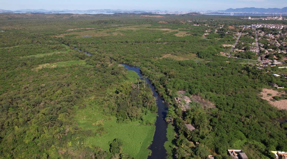 Investimentos em Caxias come&ccedil;am a mudar o destino do esgoto que chega &agrave; Ba&iacute;a de Guanabara