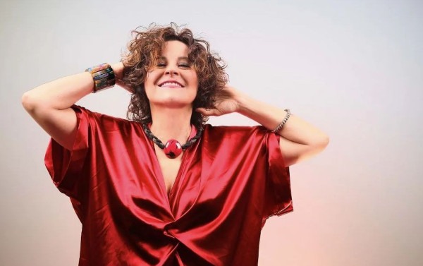 Cantora italiana Susanna Stivali e Duo Son&acirc;ncias levam jazz e MPB ao Blacaman, em Bar&atilde;o, nesta quarta