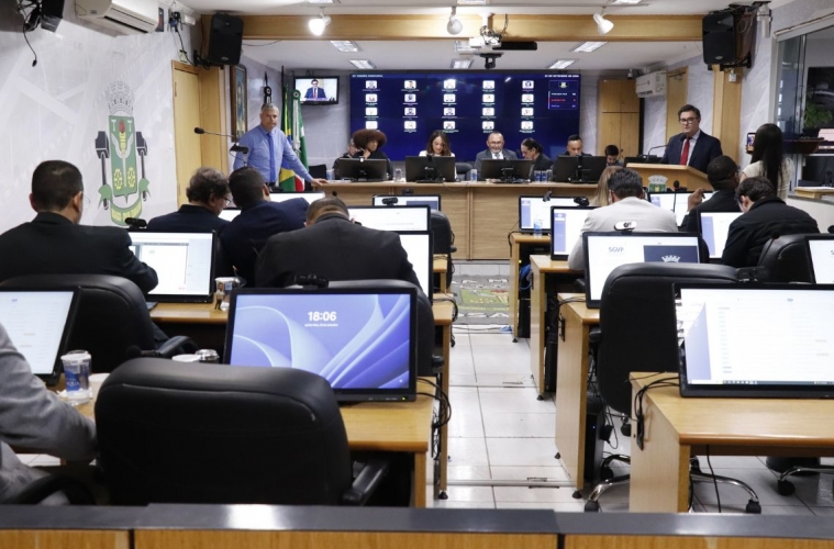 C&acirc;mara de Osasco tem homenagens e debate projeto sobre sa&uacute;de