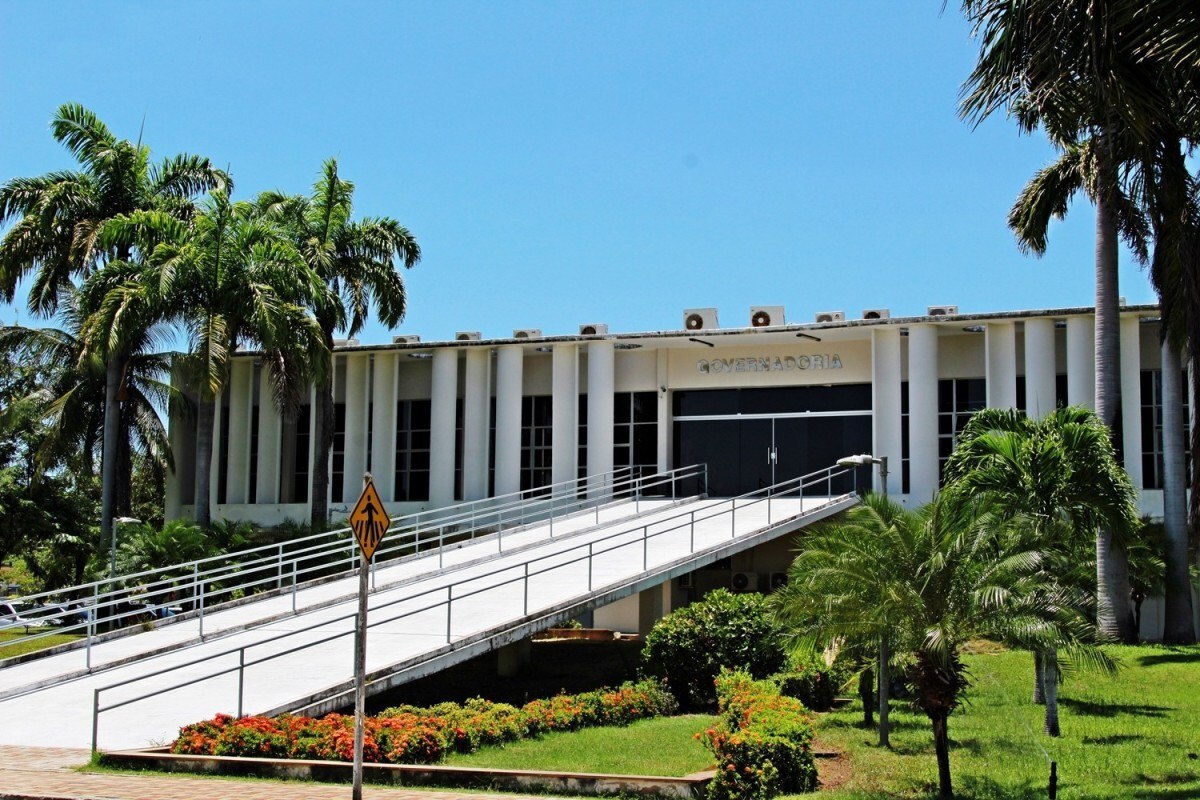 Sindicatos questionam pagamento em setembro