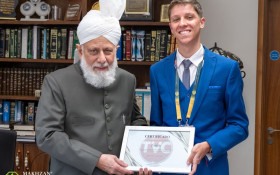 Jalsa Salana UK re&uacute;ne 50 mil pessoas em Alton