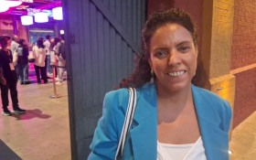 Anita Barbosa p&otilde;e a est&eacute;tica da 'Sess&atilde;o da Tarde' em prol do riso