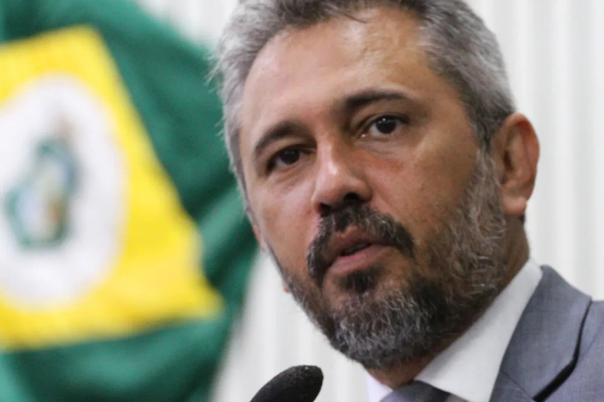 Elmano de Freitas (PT) &eacute; reeleito no Cear&aacute;