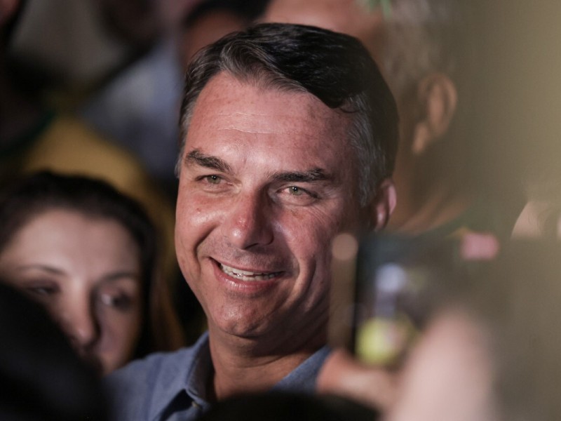 Em Campinas, Fl&aacute;vio vence 1&ordm; turno com 52,07% dos votos