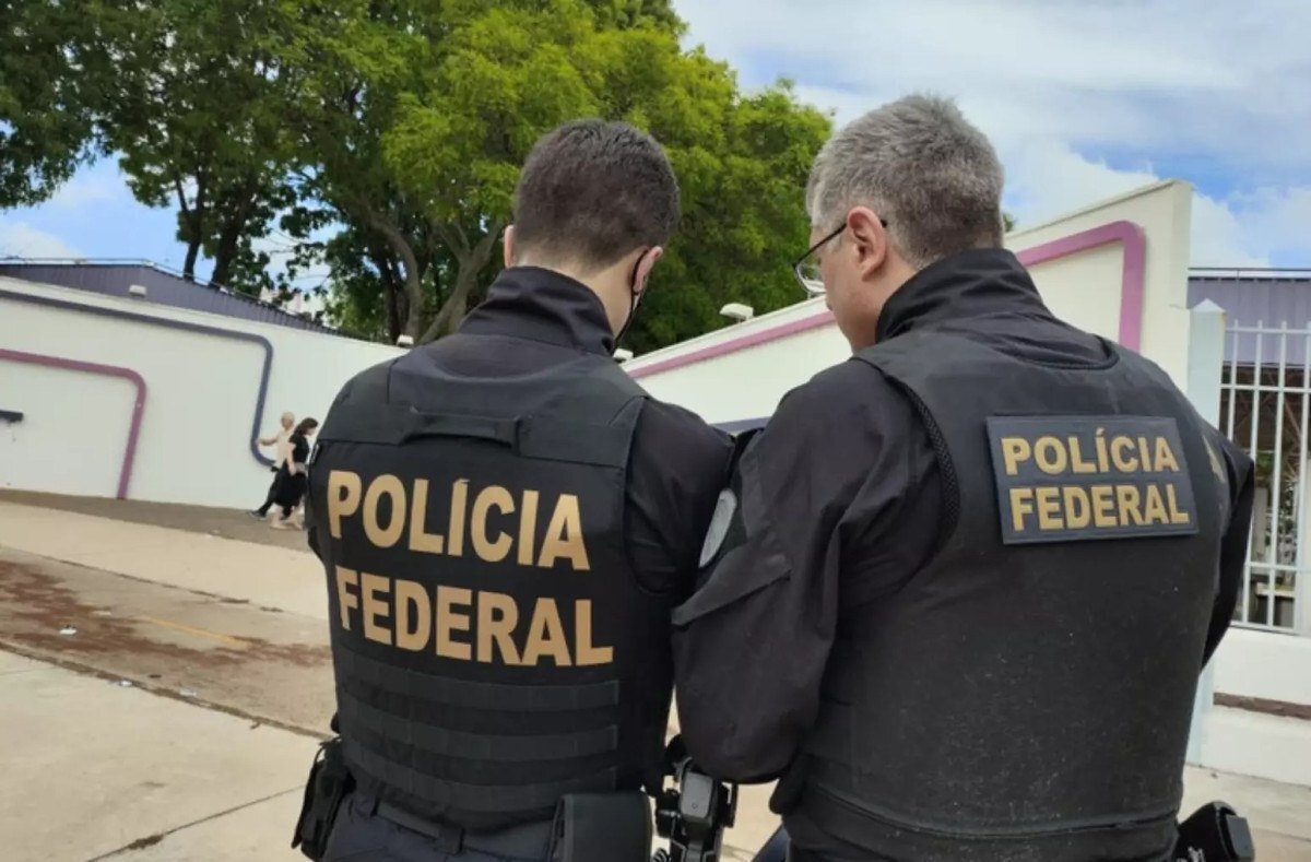 PF conduz mais de 180 pessoas e apreende quase R$ 983 mil durante primeiro turno