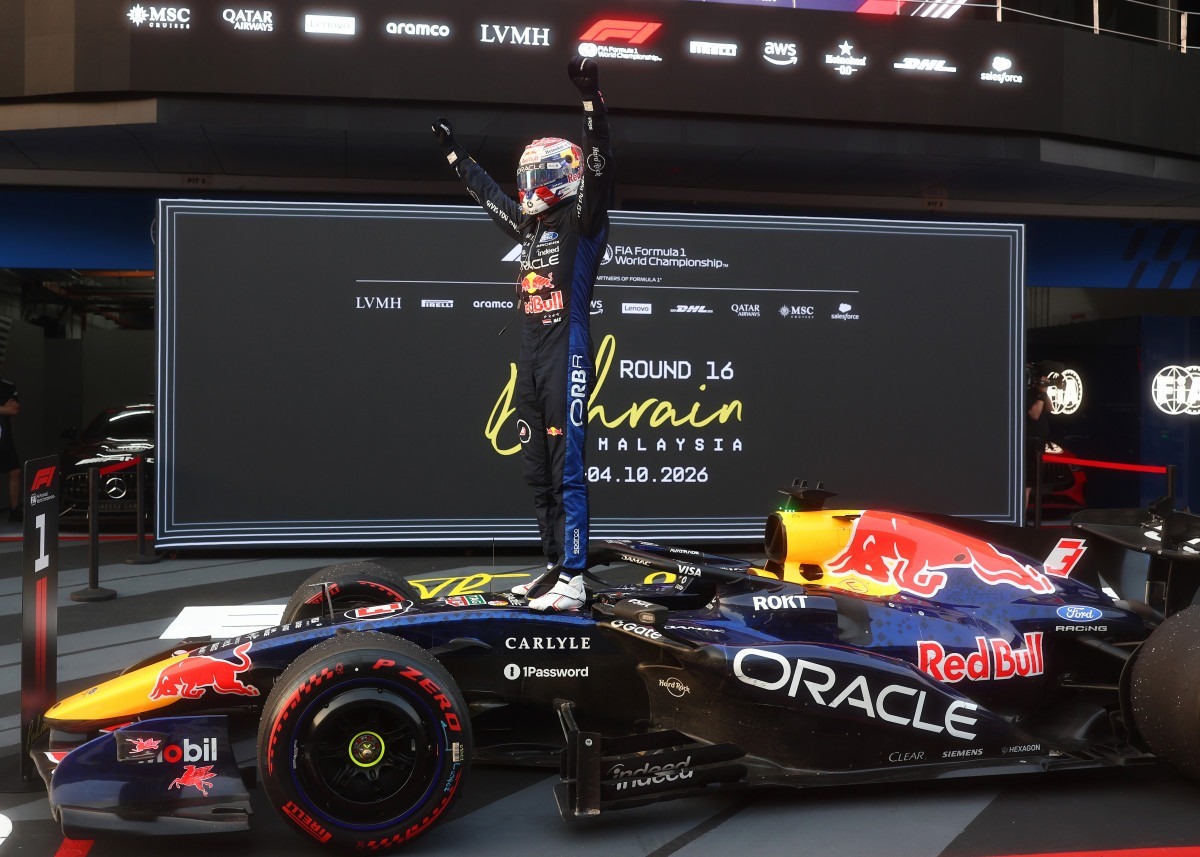 Max Verstappen vence o GP do Bahrein, em prova ca&oacute;tica
