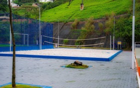 Em Campos El&iacute;sios, Pra&ccedil;a Pedro Toledo &eacute; entregue