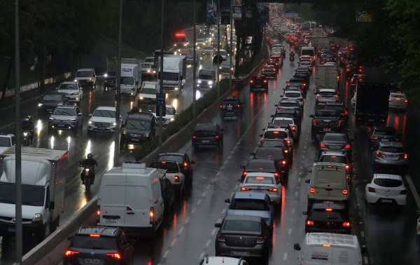 Emplacamentos passam de 500 mil e batem recorde