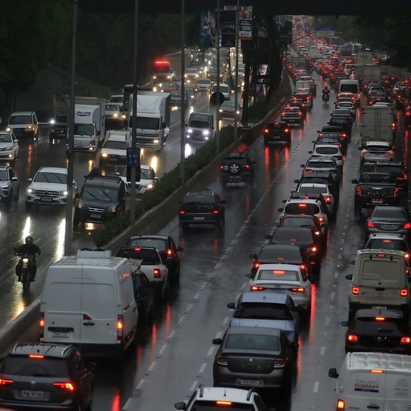 Emplacamentos passam de 500 mil e batem recorde